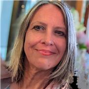 Italian tutor providing tutoring lessons